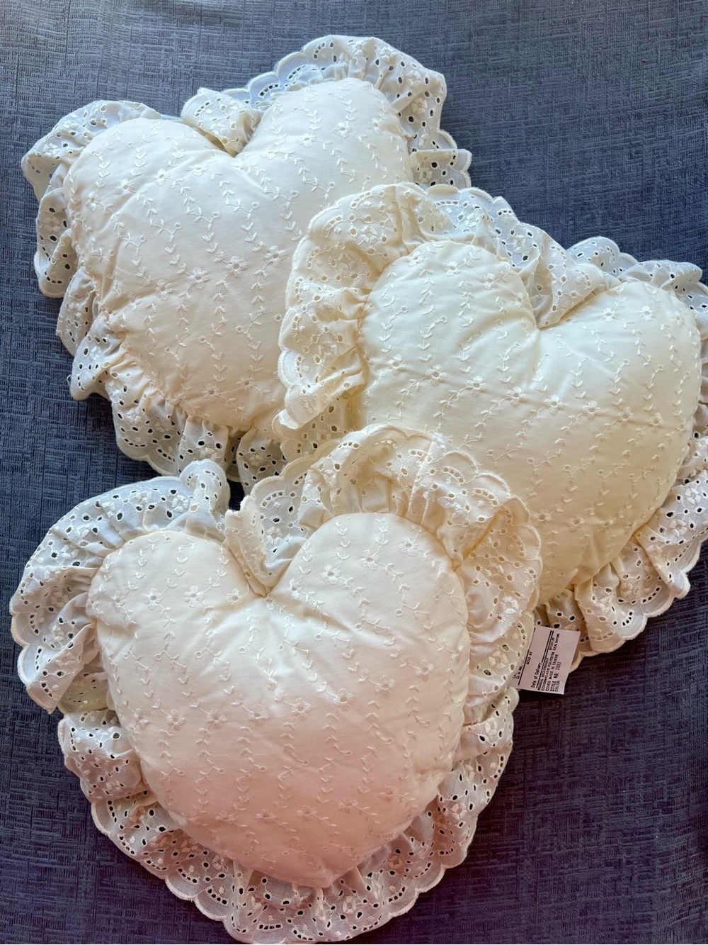Heart-Shaped Eyelet Lace Decorative Pillow - Cream set of 3 brand new